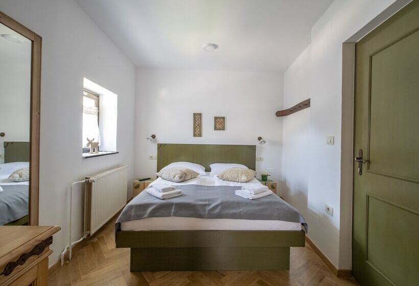 اتاق استاندارد, Berghi Hotel And Apartments