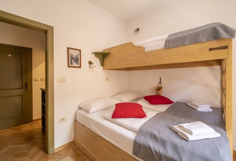 اتاق استاندارد, Berghi Hotel And Apartments