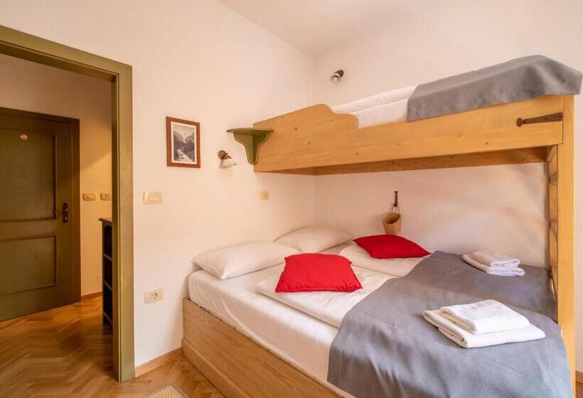 اتاق استاندارد, Berghi Hotel And Apartments