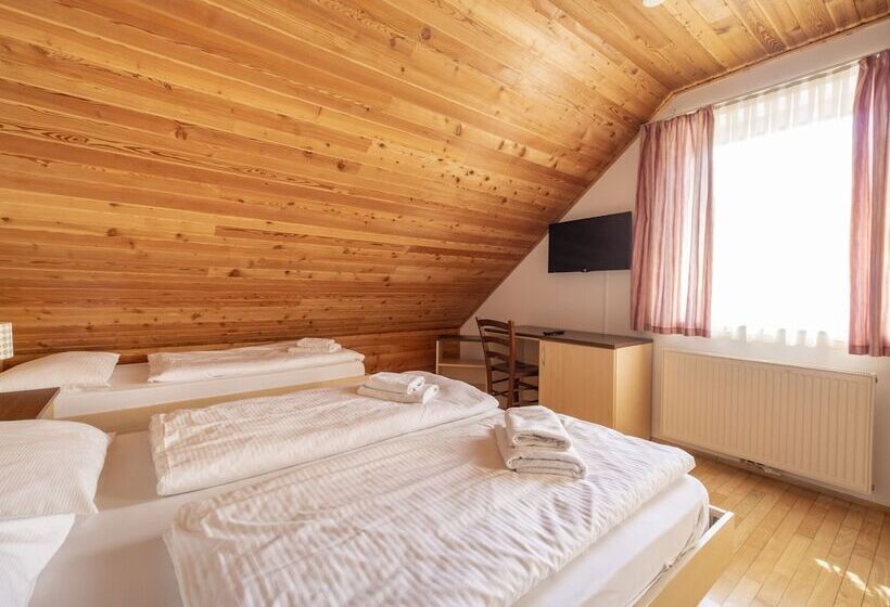 3 Bedroom Duplex Apartment, Berghi Hotel And Apartments