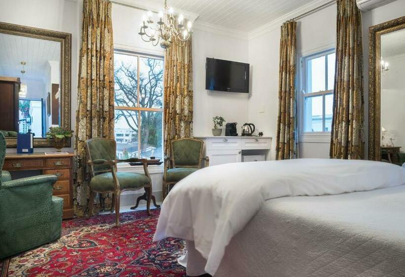 高级大房间, Batavia Boutique