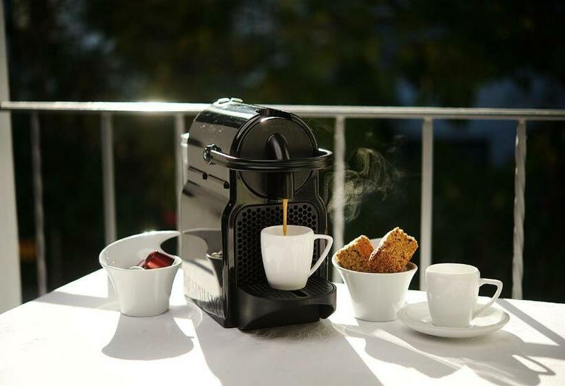 标准间, Batavia Boutique