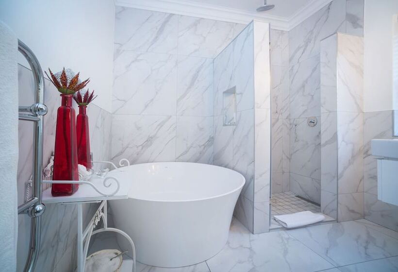 高级大房间, Batavia Boutique