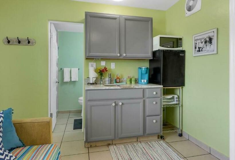 Номер Стандарт, Beach House