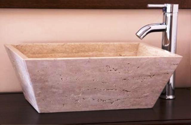 اتاق استاندارد سه نفره, Beltran