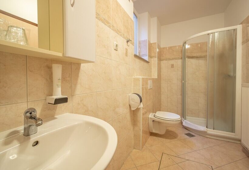 3 Bedroom Duplex Apartment, Berghi Hotel And Apartments