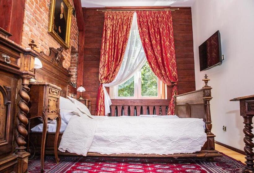 اتاق استاندارد با سرویس بهداشتی مشترک, łódzki Pałacyk