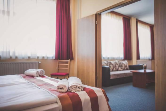 חדר משפחתי דלוקס, Fordan Hotel Pécs