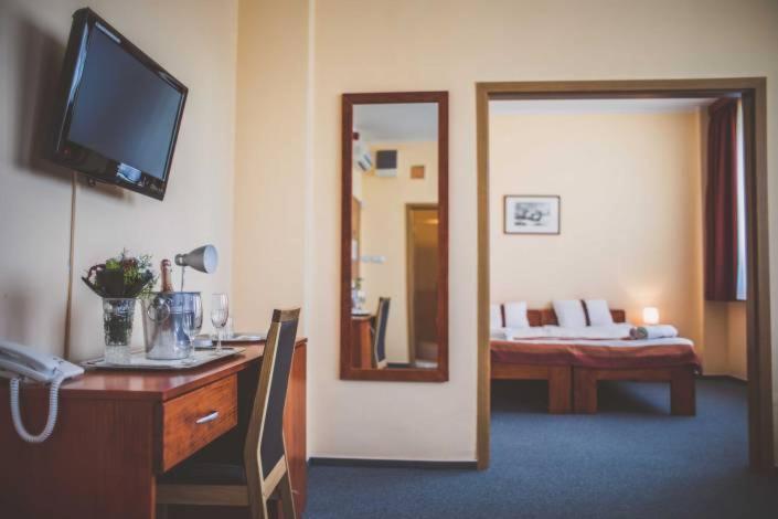 חדר משפחתי דלוקס, Fordan Hotel Pécs