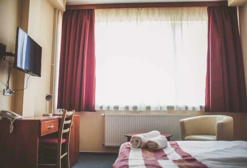 חדר ביזנס, Fordan Hotel Pécs