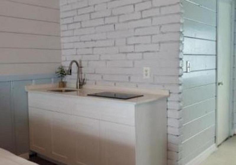 Номер Стандарт, Hollywood Gardens Inn & Suites