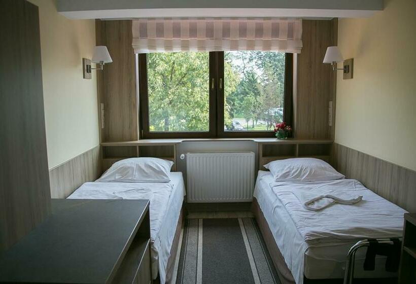 חדר סטנדרט, Korona