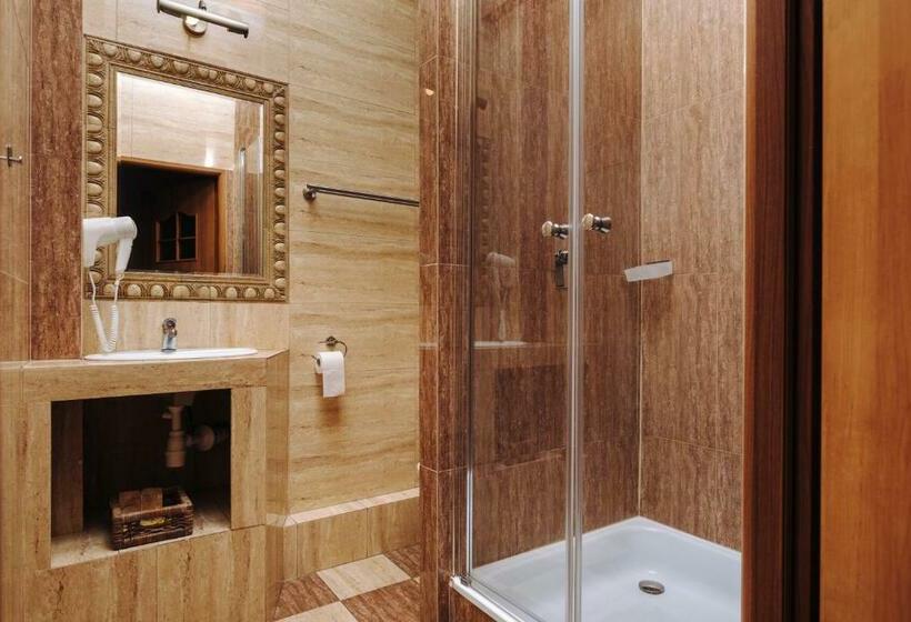 اتاق استاندارد, Legenda