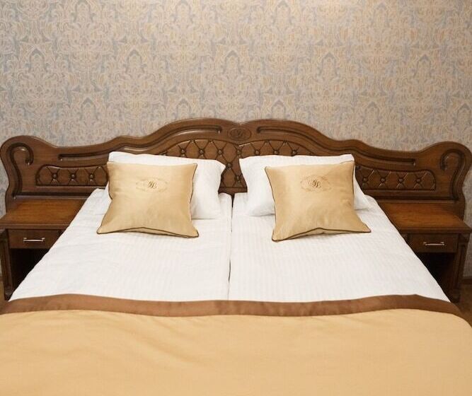 سوییت جونیور, Mini Hotel Guest House Inn Lviv