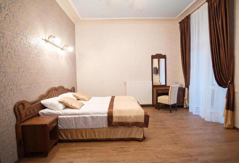 سوییت جونیور, Mini Hotel Guest House Inn Lviv