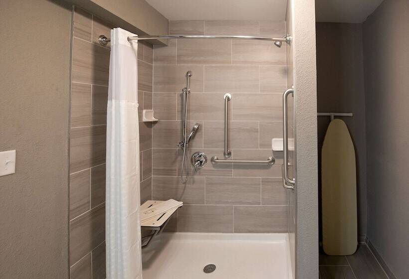 سوئیت برای معلولان, Quality Inn & Suites Hammond Near I 8090