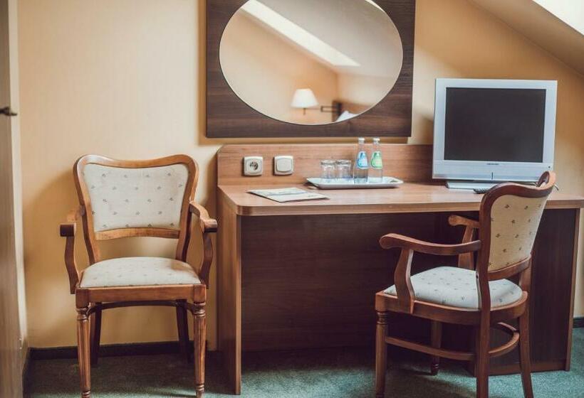 חדר סטנדרט יחיד, Stara Poczta