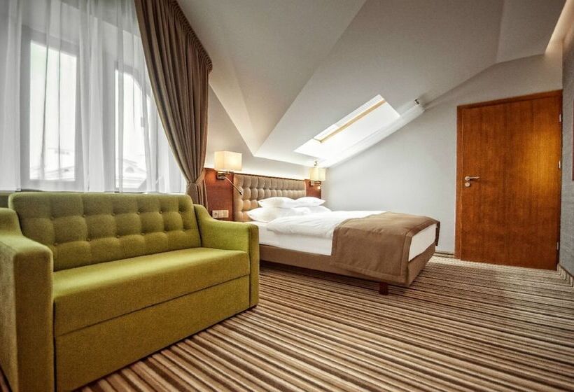 اتاق سوپریور, Wieniawski