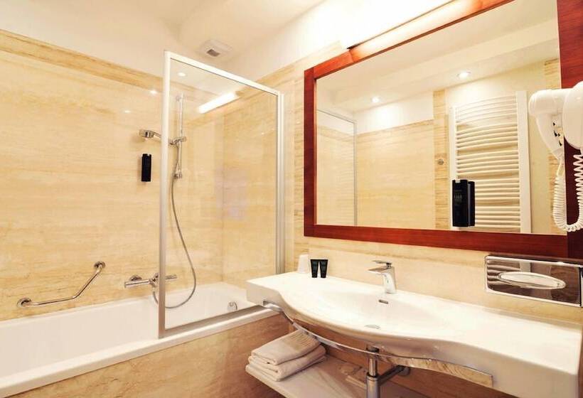 اتاق سوپریور, Wieniawski