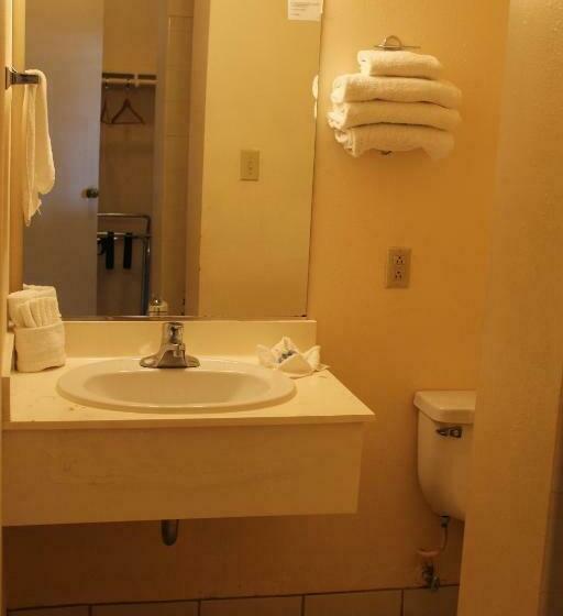 غرفة قياسية, Indio Holiday Motel