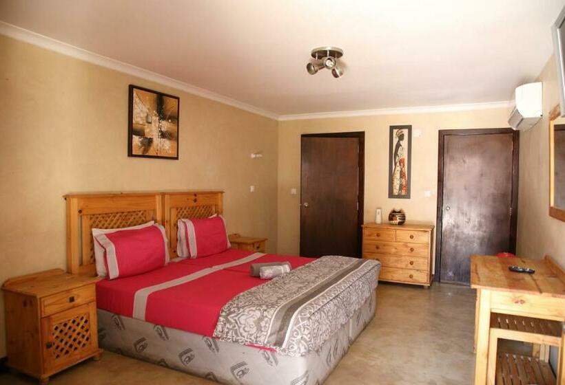 סוויטה, Palmeiras Guest House Matola