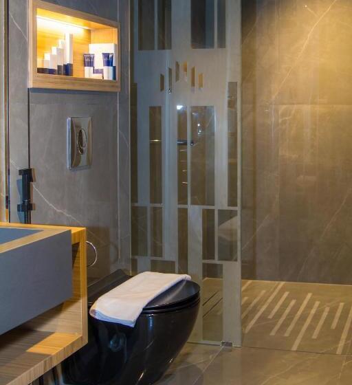 高级三人间, فندق كلاودز Clouds