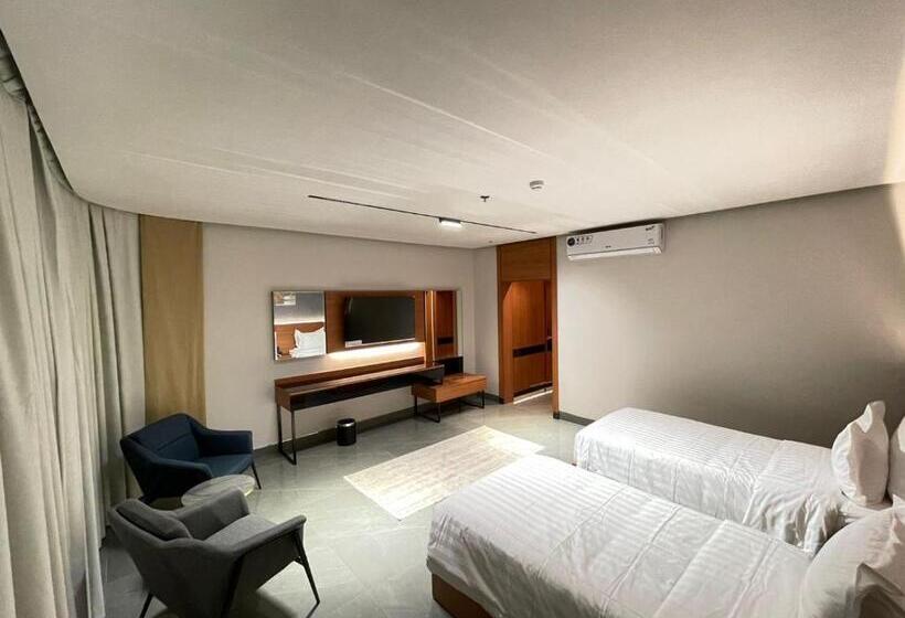 高级大房间, فندق كلاودز Clouds