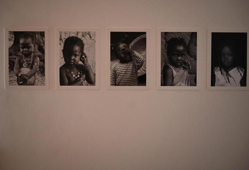 اتاق استاندارد, Les Amazones Rouges Chambre Jaune