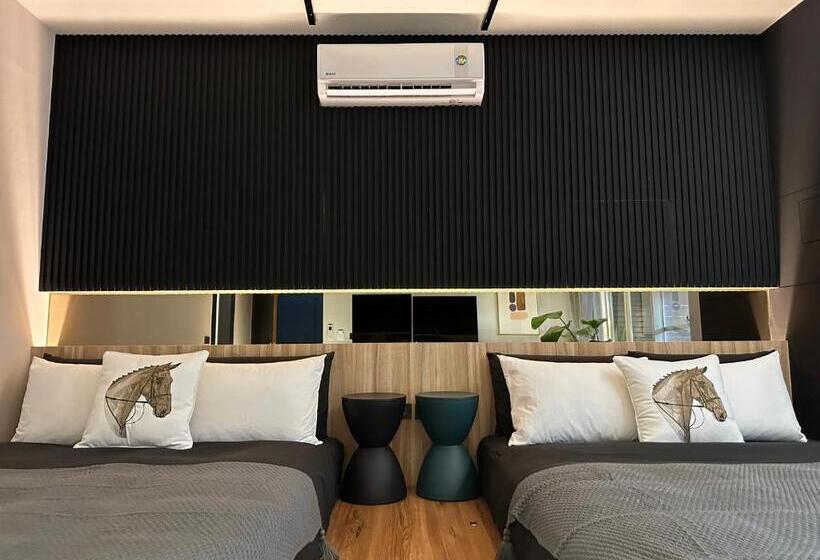 اتاق استاندارد چهارنفره با بالکن, Here B&b 宅這兒私宅 墾丁b宅