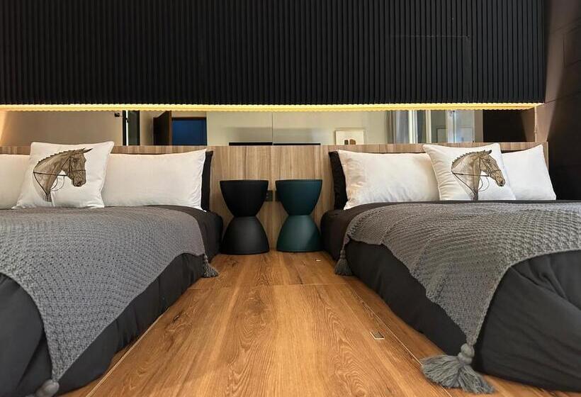 اتاق استاندارد چهارنفره با بالکن, Here B&b 宅這兒私宅 墾丁b宅