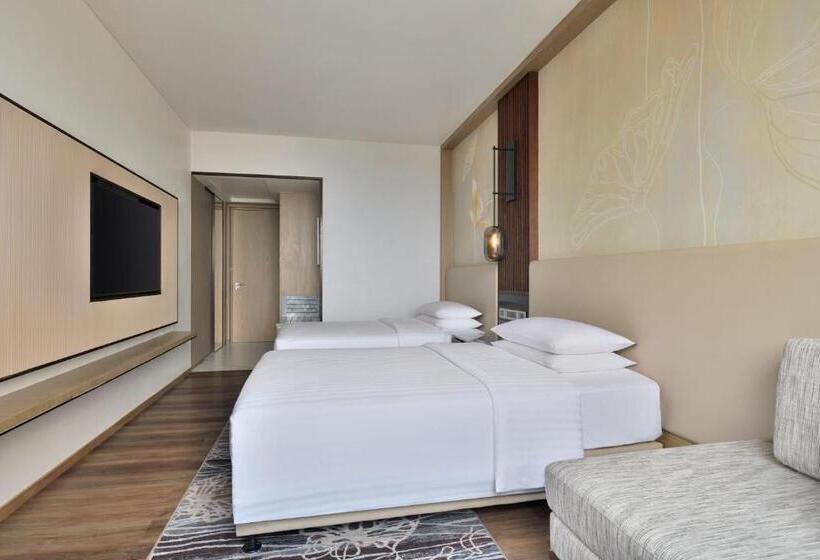 이그제큐티브 룸 킹사이즈 침대, Courtyard By Marriott Gorakhpur