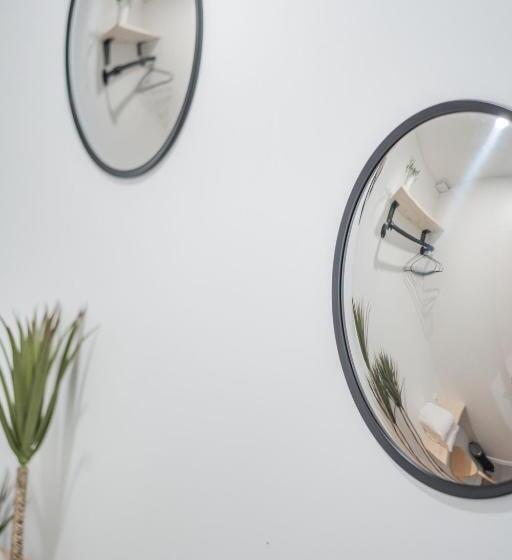 اتاق استاندارد با سرویس بهداشتی مشترک, Cubes By Tegetthoff