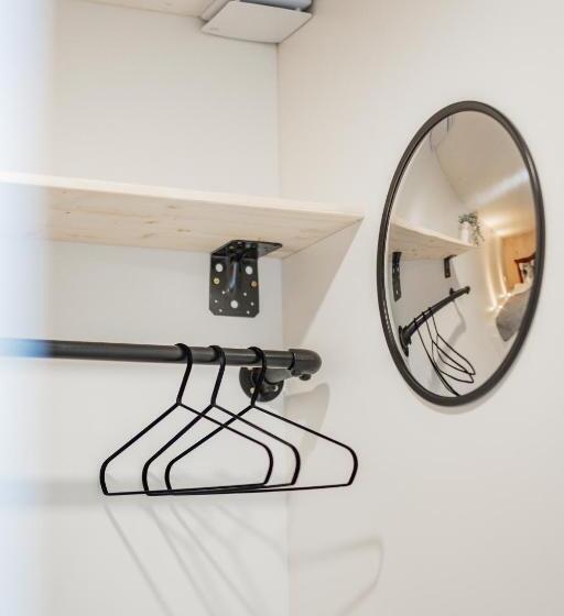 اتاق استاندارد با سرویس بهداشتی مشترک, Cubes By Tegetthoff