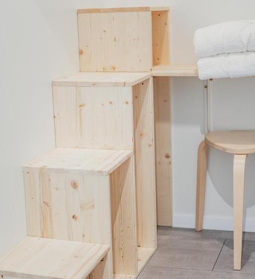 اتاق استاندارد با سرویس بهداشتی مشترک, Cubes By Tegetthoff