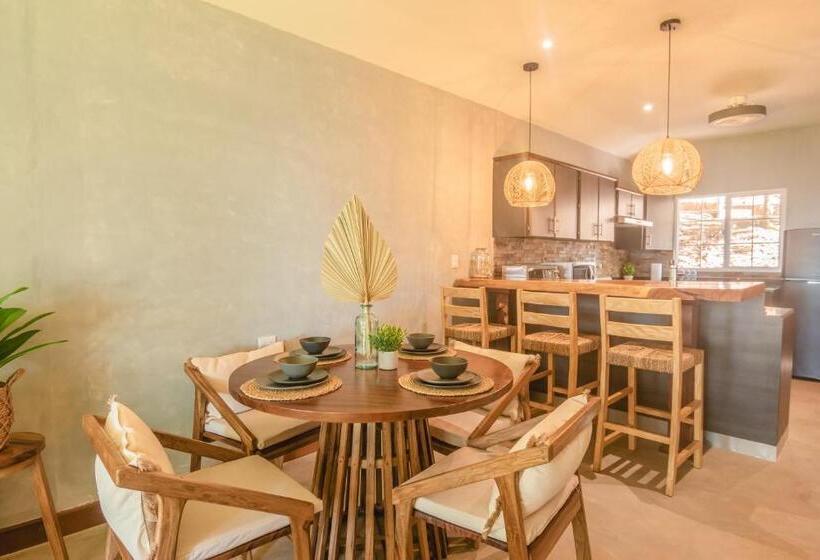 스탠다드 스튜디오, El Xalli