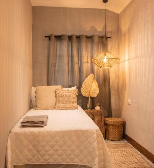 דירת חדר דלוקס, El Xalli