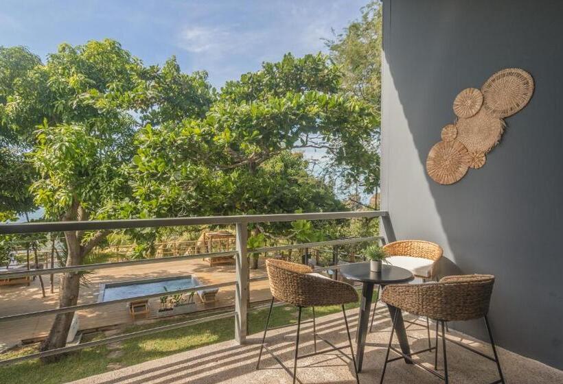 스탠다드 스튜디오 바다 전망, El Xalli