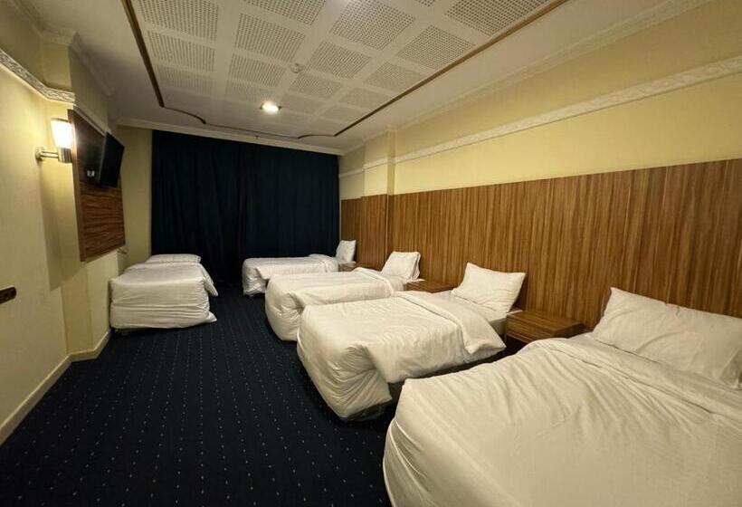 חדר משפחתי, Loaloat Al Tawhid