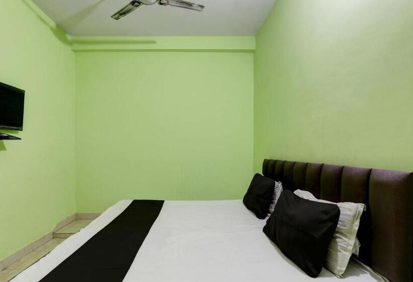 Трехместный Номер Классика, Oyo Flagship Hotel New Kadambari