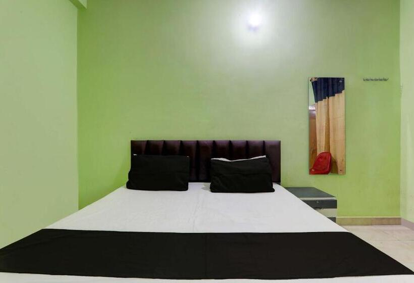 Трехместный Номер Классика, Oyo Flagship Hotel New Kadambari