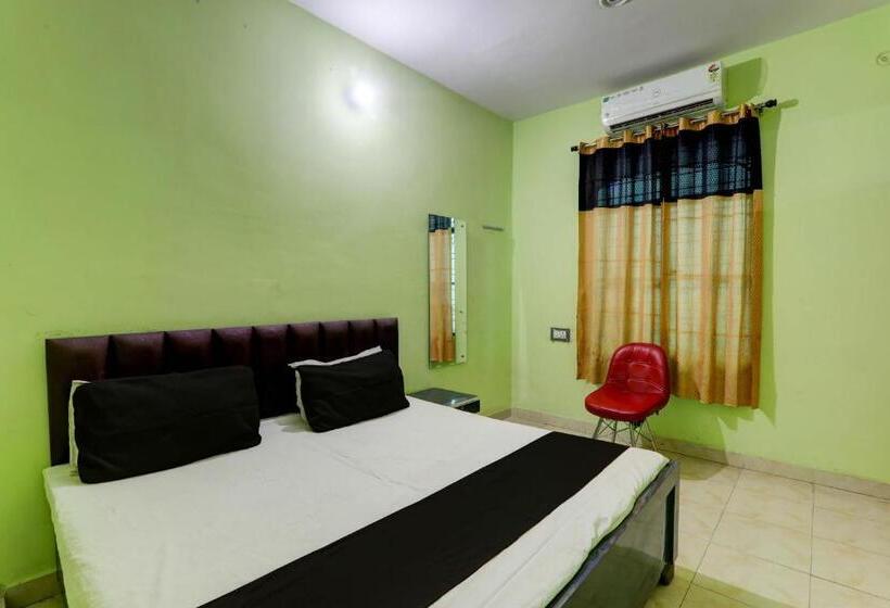 Трехместный Номер Классика, Oyo Flagship Hotel New Kadambari