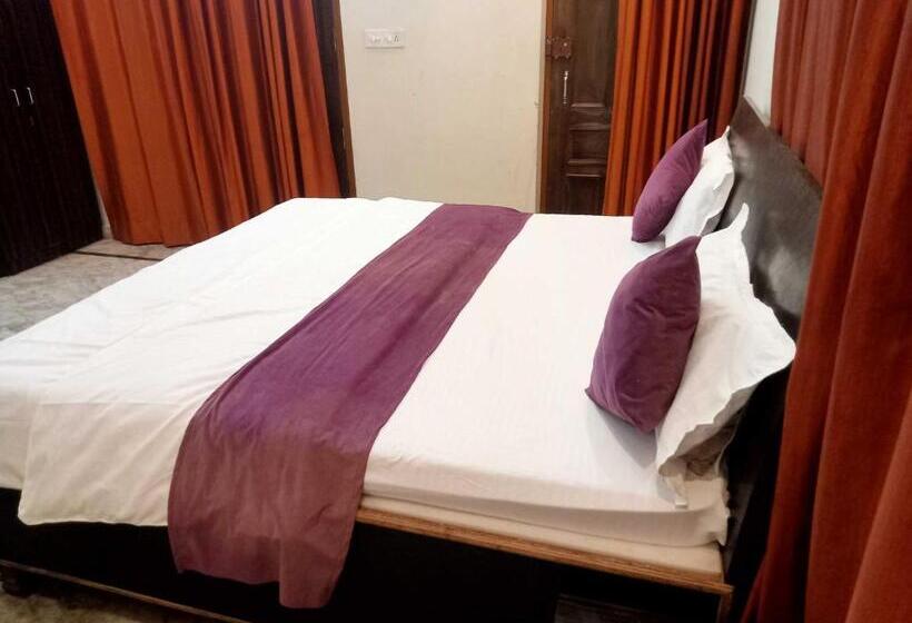 غرفة كلاسيكية ثلاثية, Oyo Flagship Hotel Sk Grand