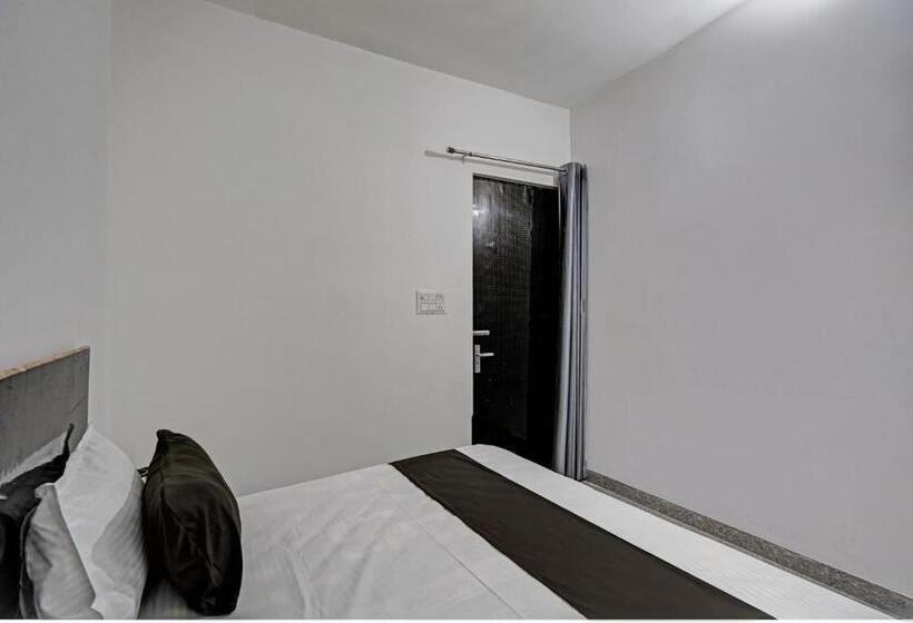 トリプルクラシックルーム, Oyo Hotel Kotik Stay