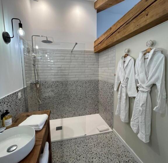 غرفة قياسية مطلّة علي الحديقة, Le Chai