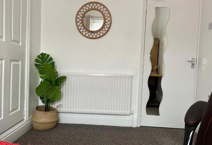 Standardrum, Monk’s Lodge