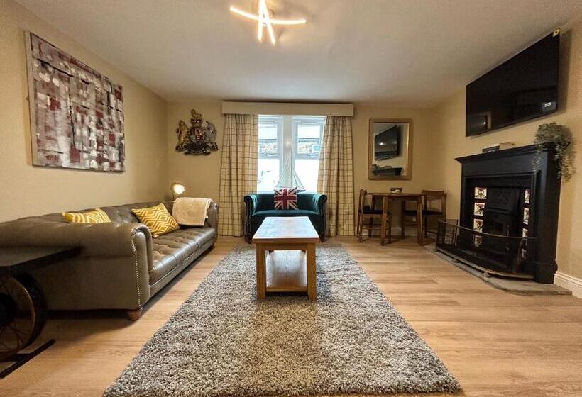 1베드룸 아파트 1층, Apartments At The Black