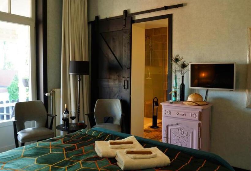 带阳台的豪华间, Villa Lucia