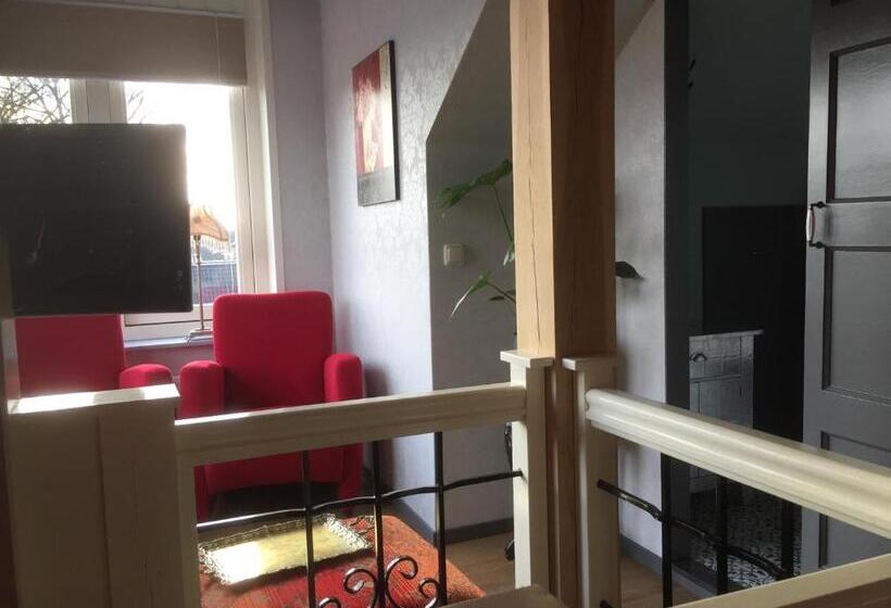 豪华园景房, Villa Lucia