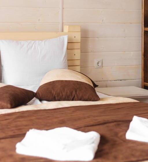 اتاق استاندارد با چشمانداز کوهستان, парк готель там, де гори..