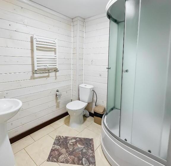 سوییت خانوادگی, парк готель там, де гори..